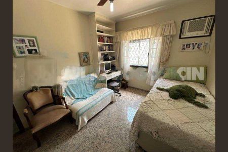 Casa de condomínio à venda com 186m², 3 quartos e 2 vagas