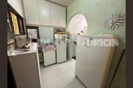 Casa de condomínio à venda com 186m², 3 quartos e 2 vagas