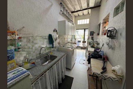 Casa de condomínio à venda com 186m², 3 quartos e 2 vagas