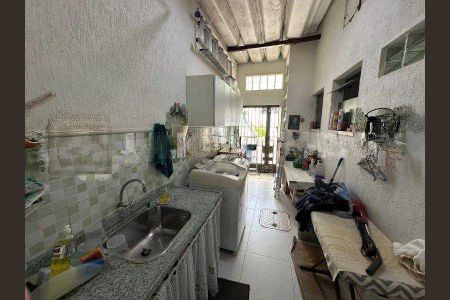 Casa de condomínio à venda com 186m², 3 quartos e 2 vagas