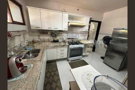 Casa de condomínio à venda com 186m², 3 quartos e 2 vagas