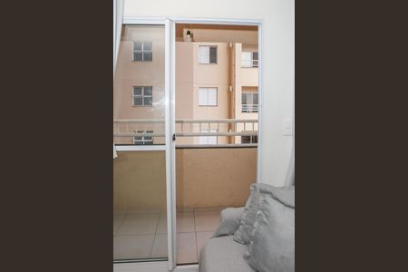 Vista da Sala de apartamento para alugar com 2 quartos, 38m² em Lapa de Baixo, São Paulo