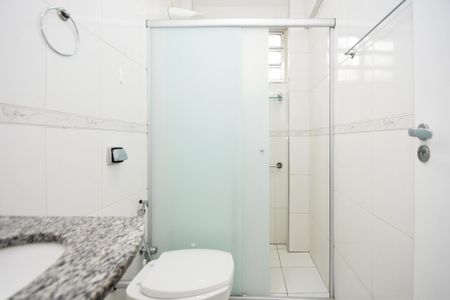 banheiro de apartamento para alugar com 2 quartos, 70m² em Sumarezinho, São Paulo