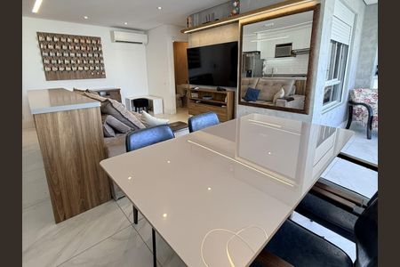 Living Integrado de apartamento à venda com 2 quartos, 72m² em Vila Nair, São Paulo