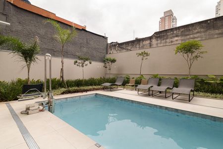 Apartamento à venda com 29m², 1 quarto e sem vagaÁrea comum - Piscina