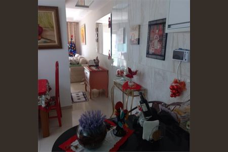 Casa à venda com 3 quartos, 210m² em Vila Albertina, São Paulo