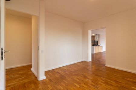 Apartamento à venda com 170m², 3 quartos e 1 vaga Apartamento à venda com 170m², 3 quartos e 1 vagaQuarto 1