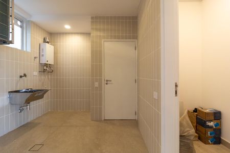Apartamento à venda com 170m², 3 quartos e 1 vaga Apartamento à venda com 170m², 3 quartos e 1 vagaÁrea de Serviço