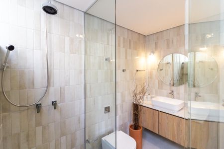 Apartamento à venda com 170m², 3 quartos e 1 vaga Apartamento à venda com 170m², 3 quartos e 1 vagaBanheiro da Suíte