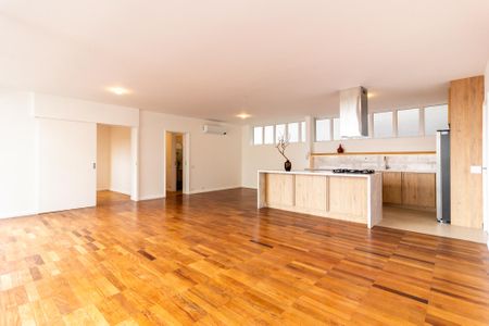 Apartamento à venda com 170m², 3 quartos e 1 vaga Apartamento à venda com 170m², 3 quartos e 1 vagaSala/Cozinha