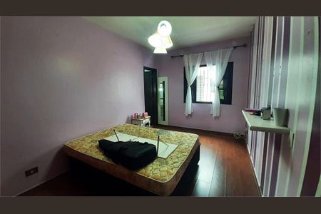 Casa à venda com 5 quartos, 225m² em Jardim Prudência, São Paulo