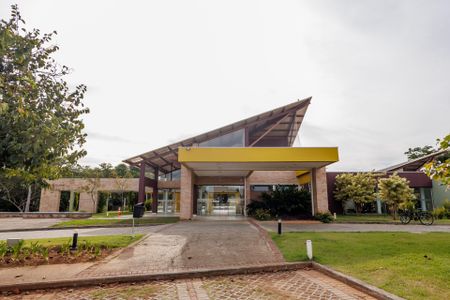 Casa de condomínio para alugar com 212m², 3 quartos e 4 vagas Casa de condomínio para alugar com 212m², 3 quartos e 4 vagasÁrea comum - Salão de festas