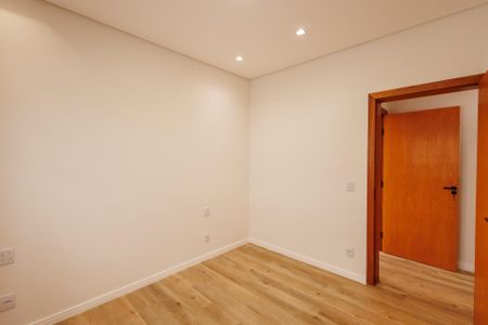 Casa de condomínio para alugar com 212m², 3 quartos e 4 vagas Casa de condomínio para alugar com 212m², 3 quartos e 4 vagasSuíte 3