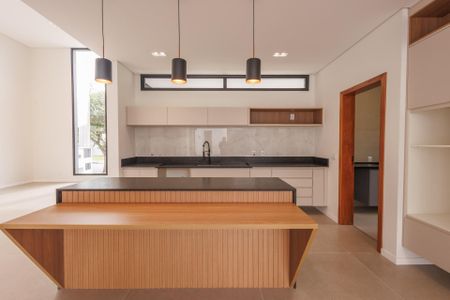 Casa de condomínio para alugar com 212m², 3 quartos e 4 vagas Casa de condomínio para alugar com 212m², 3 quartos e 4 vagasCozinha