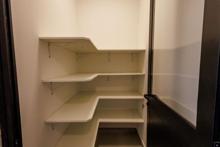 Casa de condomínio para alugar com 212m², 3 quartos e 4 vagas Casa de condomínio para alugar com 212m², 3 quartos e 4 vagasÁrtea de serviço