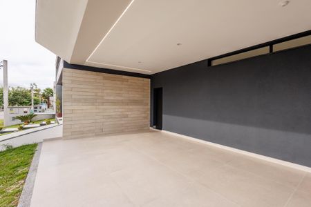 Casa de condomínio para alugar com 212m², 3 quartos e 4 vagas Casa de condomínio para alugar com 212m², 3 quartos e 4 vagasGaragem