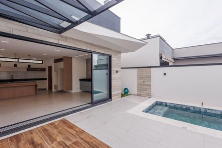 Casa de condomínio para alugar com 212m², 3 quartos e 4 vagas Casa de condomínio para alugar com 212m², 3 quartos e 4 vagasQuintal