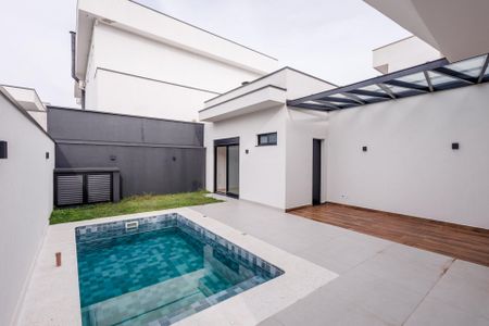 Casa de condomínio para alugar com 212m², 3 quartos e 4 vagas Casa de condomínio para alugar com 212m², 3 quartos e 4 vagasQuintal