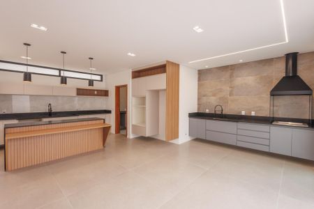 Casa de condomínio para alugar com 212m², 3 quartos e 4 vagas Casa de condomínio para alugar com 212m², 3 quartos e 4 vagasÁrea gourmet