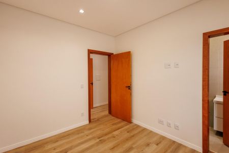 Casa de condomínio para alugar com 212m², 3 quartos e 4 vagas Casa de condomínio para alugar com 212m², 3 quartos e 4 vagasSuíte 3