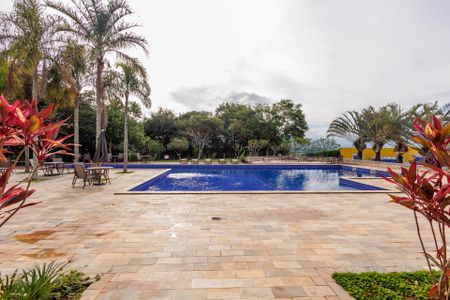 Casa de condomínio para alugar com 212m², 3 quartos e 4 vagas Casa de condomínio para alugar com 212m², 3 quartos e 4 vagasÁrea comum - Piscina