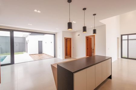 Casa de condomínio para alugar com 212m², 3 quartos e 4 vagas Casa de condomínio para alugar com 212m², 3 quartos e 4 vagasCozinha
