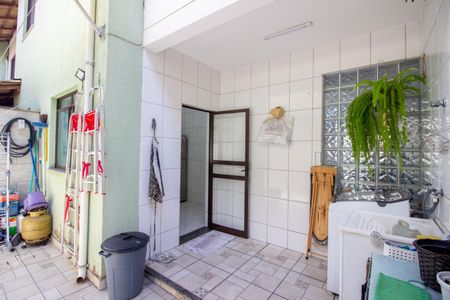 Casa à venda com 120m², 3 quartos e 2 vagasQuintal