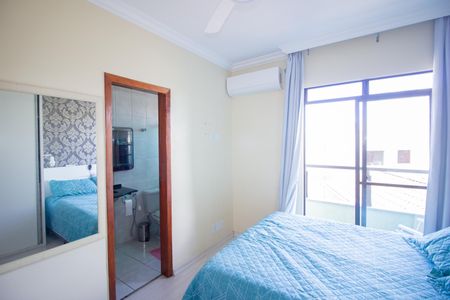 Casa à venda com 120m², 3 quartos e 2 vagasQuarto Suíte