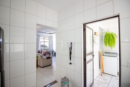 Casa à venda com 120m², 3 quartos e 2 vagasCozinha e Área de Serviço