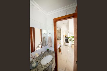 Casa à venda com 120m², 3 quartos e 2 vagasLavabo