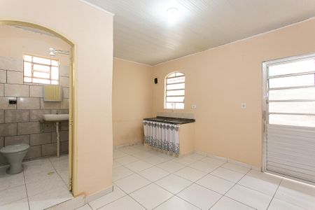 Sala / Cozinha de casa para alugar com 1 quarto, 45m² em Parque Boturussu, São Paulo