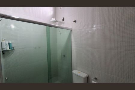 Casa para alugar com 300m², 3 quartos e 4 vagasBanheiro Social 1