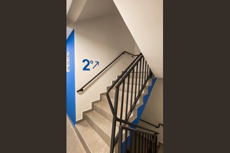 Apartamento para alugar com 50m², 2 quartos e sem vagaEscada 