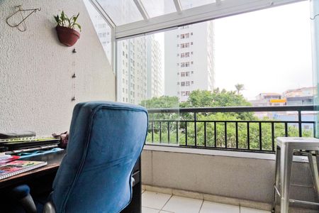 Apartamento à venda com 69m², 2 quartos e 1 vagaVaranda