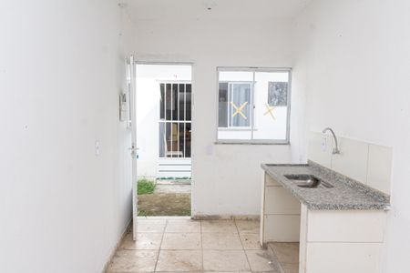 Sala/Cozinha de kitnet/studio para alugar com 1 quarto, 38m² em Guaratiba, Rio de Janeiro