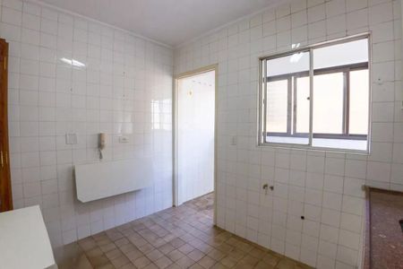 Cozinha de apartamento para alugar com 2 quartos, 63m² em Chora Menino, São Paulo