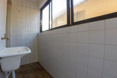 Apartamento para alugar com 63m², 2 quartos e 1 vaga Apartamento para alugar com 63m², 2 quartos e 1 vagaBanheiro