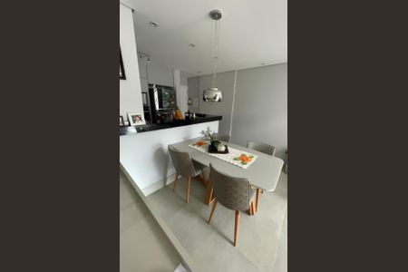 Apartamento à venda com 125m², 2 quartos e 2 vagasFoto 01
