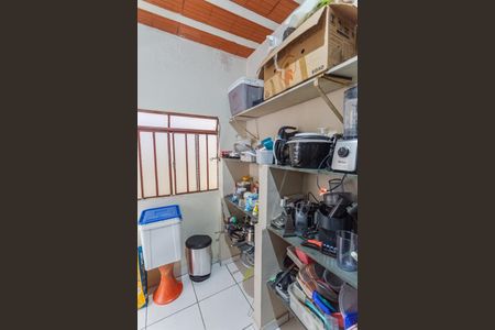 Casa à venda com 300m², 3 quartos e 4 vagasDespensa da Cozinha 2
