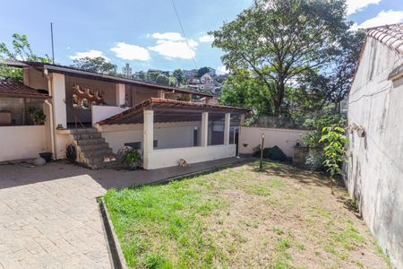 Casa à venda com 300m², 3 quartos e 4 vagasJardim/Entrada
