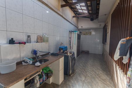 Casa à venda com 300m², 3 quartos e 4 vagasÁrea de Serviço 1