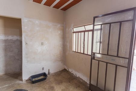 Casa à venda com 300m², 3 quartos e 4 vagasQuarto de Serviço