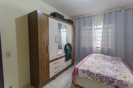 Quarto 1 de casa à venda com 3 quartos, 300m² em Ipê, Belo Horizonte