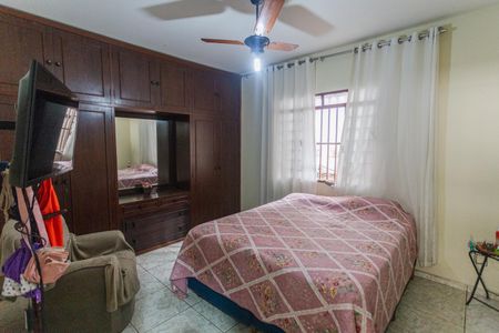 Casa à venda com 300m², 3 quartos e 4 vagasQuarto 2