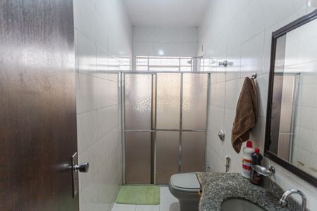 Casa à venda com 300m², 3 quartos e 4 vagasBanheiro Social