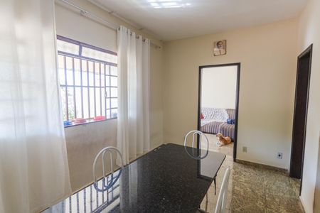 Casa à venda com 300m², 3 quartos e 4 vagasCopa