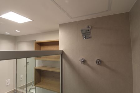 Banheiro de kitnet/studio para alugar com 1 quarto, 24m² em Vila Nova Conceição, São Paulo
