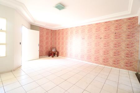 Casa para alugar com 197m², 4 quartos e 3 vagasSala