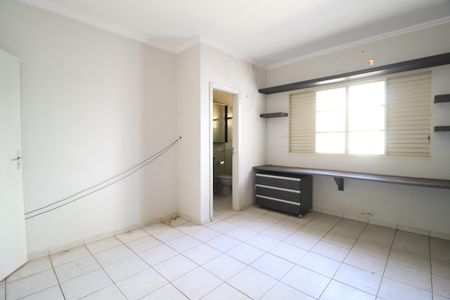 Casa para alugar com 197m², 4 quartos e 3 vagasQuarto 3 - Suíte