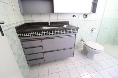 Casa para alugar com 197m², 4 quartos e 3 vagasBanheiro do Quarto 4